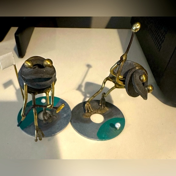 Arthur W Ward Signed Sculpture Golf Golfing 2 Frogs Set Steampunk 2000 OOAK